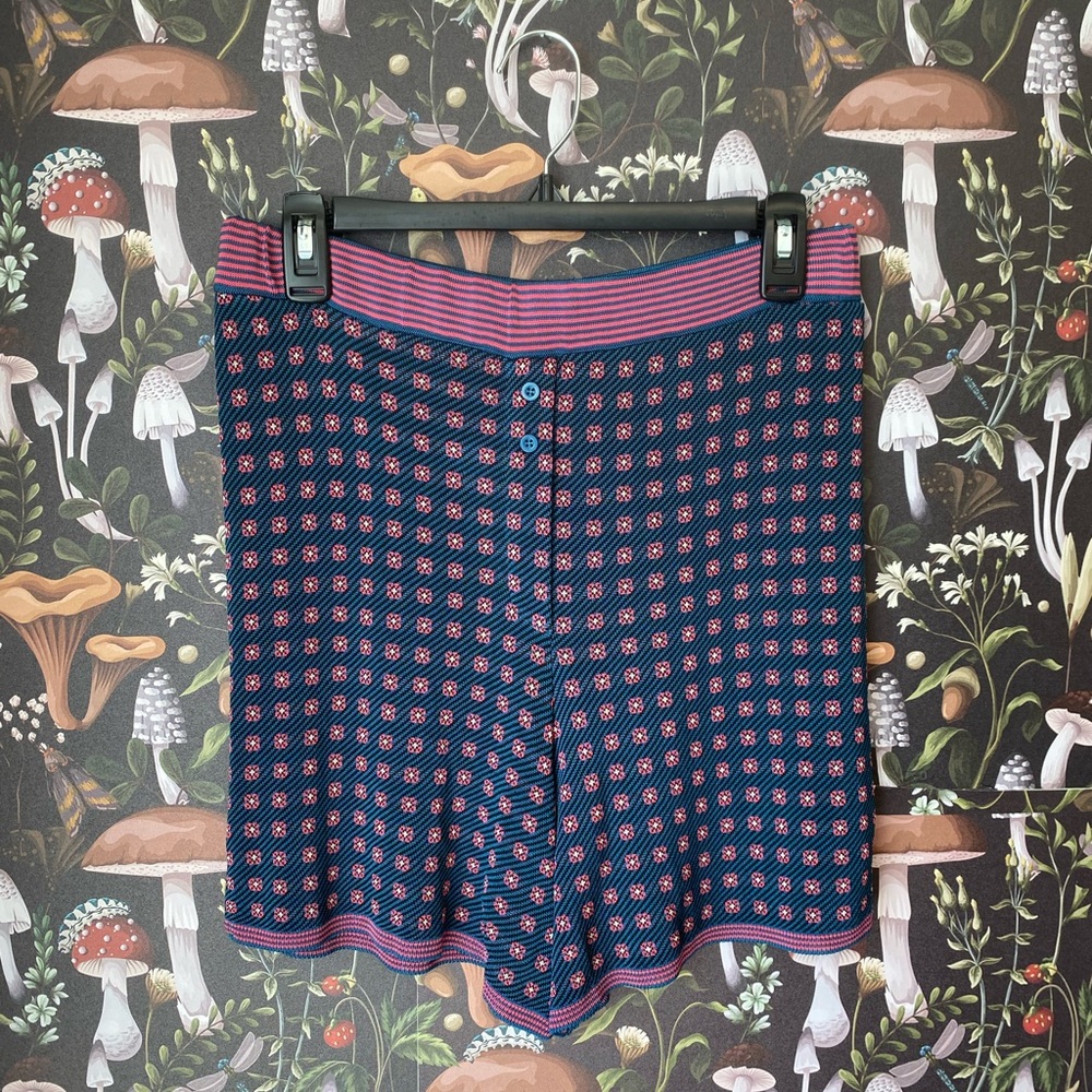 NWT ZARA SPECIAL EDITION KNIT SHORTS WOMEN SIZE MEDIUM